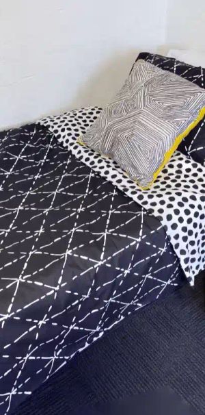 Single Room - Chisholm College - Photo 1