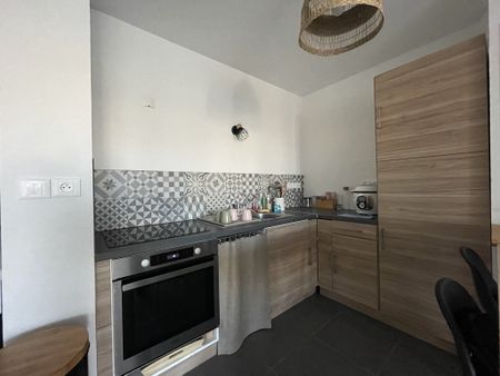 Location Appartement 2 pièces 43m² BANDOL 83150 - Photo 5