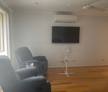 25 Strong Drive, Hampton Park VIC - Photo 3