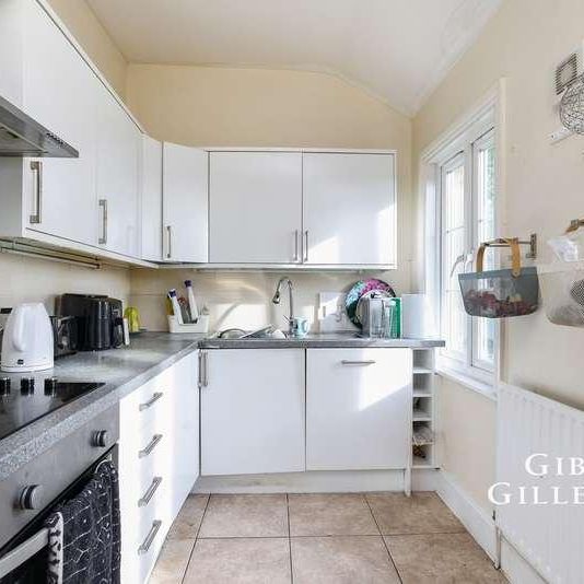 Green Lane, Northwood, HA6 - Photo 1