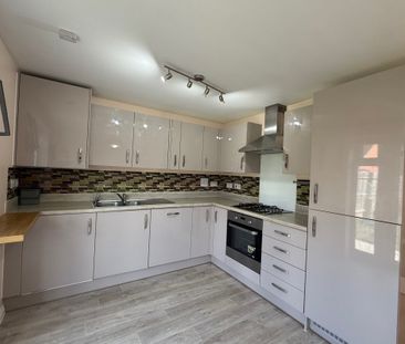 Laxton Road, AYLESBURY - Photo 1
