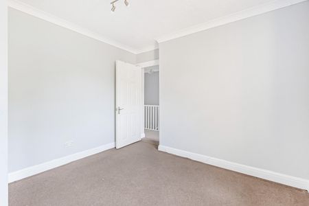 Oakfield Close, Potters Bar - Photo 3