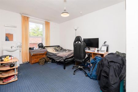 House share to rent - Photo 4