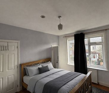 Room in a Shared House, Davenport Road, SE6 - Photo 1