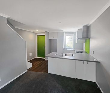 Epuni Living - Photo 3