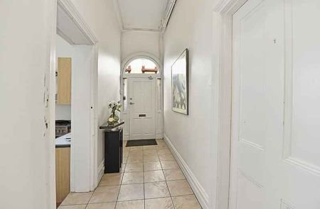 Room 4 (Non Ensuite) - Photo 5