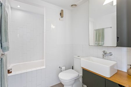 616/8 Skyring Terrace, Teneriffe QLD 4005 - Apartment For Rent | Domain - Photo 3