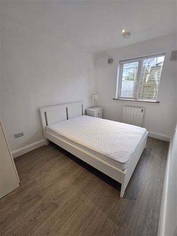 Albert College Avenue, Glasnevin, Dublin 9 - Photo 2