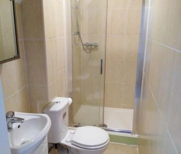 4 bedroom private hall to rent - Photo 6