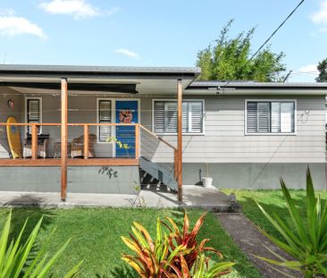 C21 - Fully Furnished Coastal Retreat in a Quiet Leafy Street - Photo 2