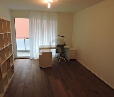 COZY, MODERN WITH A FUTURE OUTLOOK - Photo 4