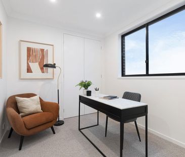 Luxury Family Living Redefined! - Photo 3