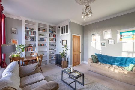 2 bedroom maisonette to rent - Photo 2