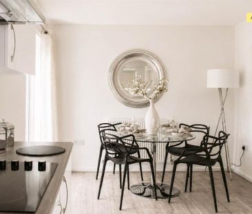 3 bedroom end of terrace house to rent - Photo 5