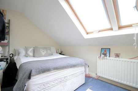 Sternhall Lane, London, SE15 - Photo 4