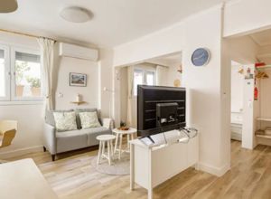 Studio/Γκαρσονιέρα για ενοικίαση - Φάληρο - Ιπποκράτειο, - Φωτογραφία 1