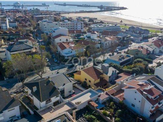 3 room luxury House for rent in Matosinhos, Portugal - Photo 1