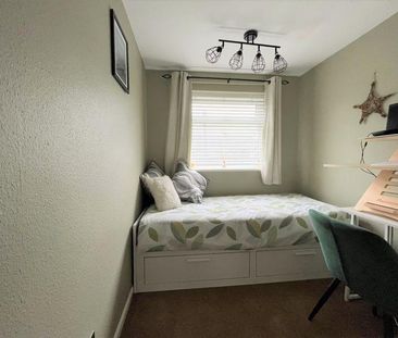 3 bedroom semi-detached house to rent - Photo 5
