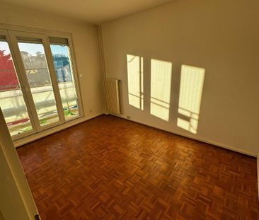 Location Appartement 2 pièces 39m² DECINES CHARPIEU 69150 - Photo 6