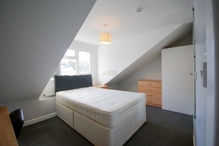 110 Teignmouth Road - Photo 3