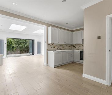 3 bedroom terraced house to rent - Photo 6