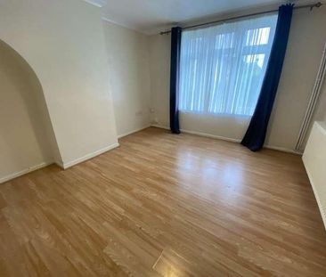 Danette Gardens, Dagenham, RM10 - Photo 4