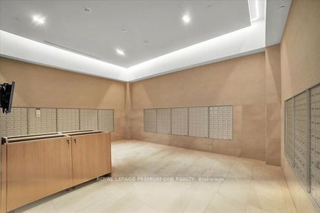 For Lease - 8960 Jane Street Unit# 2103, Vaughan, Ontario - Photo 3