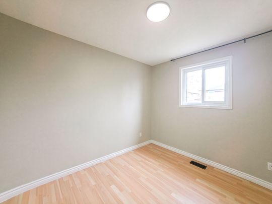 For Lease - 459 Addison Street Unit# Main, Oshawa, Ontario - Photo 1
