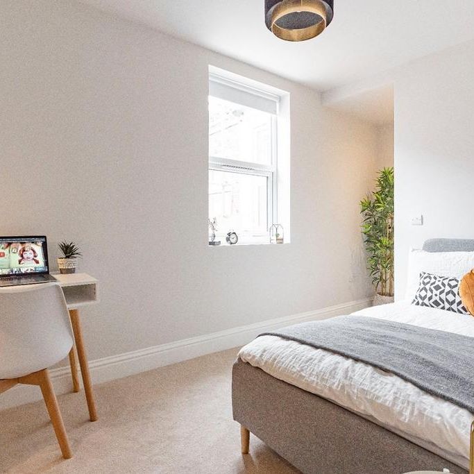 1 bedroom in a house share to rent - Photo 1