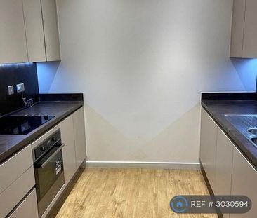 1 bedroom flat to rent - Photo 6