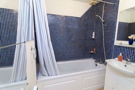 1 Bed Flat, Lewisham, SE8 - Photo 3