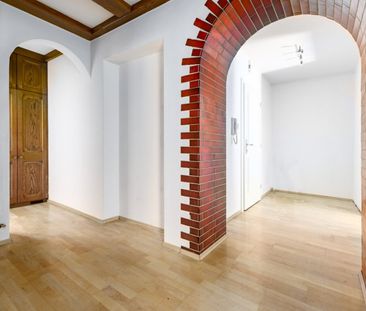 Behagliche Modernität und Retro-Charme: 3½-Zimmer-Wohnung in Itzling - Photo 1