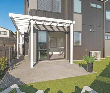 Townhouse in Northcote - Photo 3