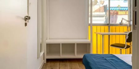 Carrer de lAntiga Travessera, L'Hospitalet de Llobregat, Catalonia 08906 - Photo 4