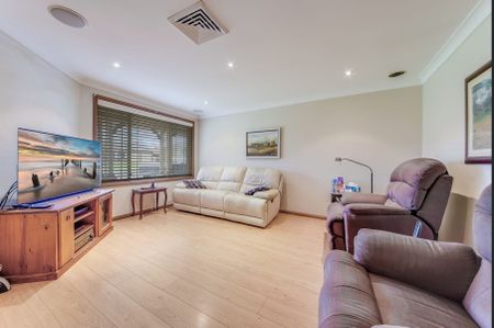Family Home In Amazing Location - Photo 3