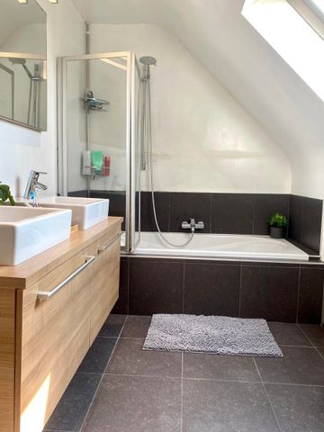 Te huur: Modern en rustig gelegen appartement te Heldergem - Photo 2