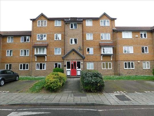 Keswick Court, Cumberland Place With Parking, South East London, SE6 - Photo 1