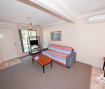Fully Furnished 3 Bedroom Townhouse in Secure Gated Estate - Photo 2