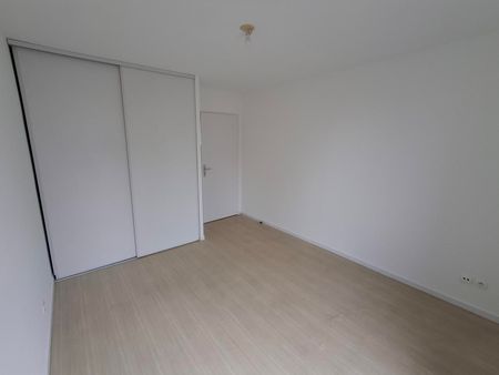 Location Appartement 4 pièces 82m² DUNKERQUE 59140 - Photo 2