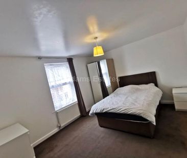 1 bedroom in a house share to rent - Photo 6