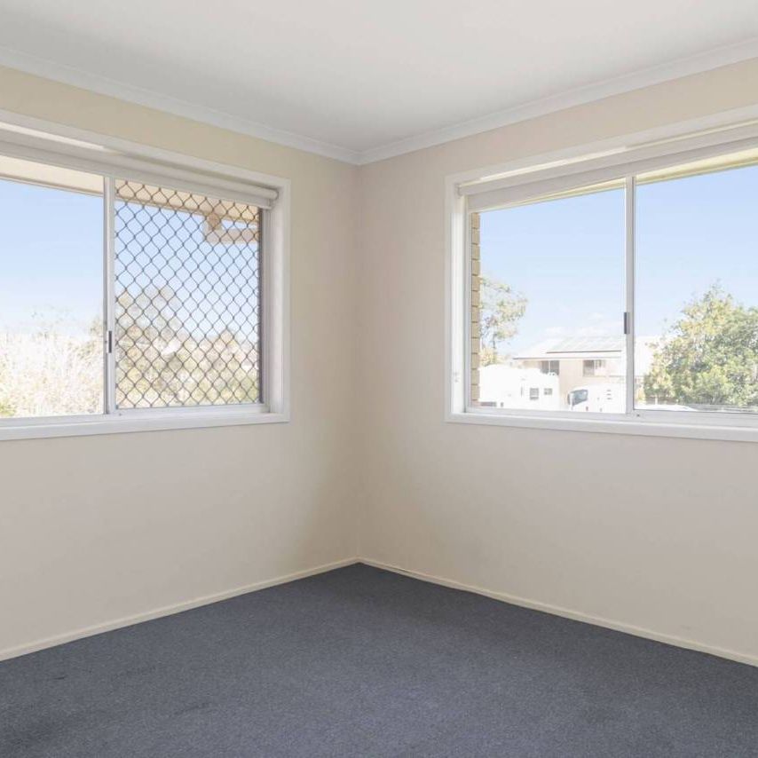 Low-maintenance living space in the heart of Drayton - Photo 1
