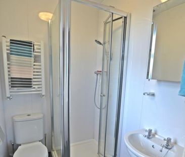 1 bedroom in a house share to rent - Photo 6