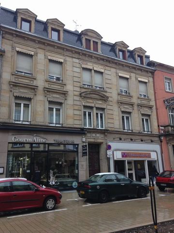 Location Appartement 3 pièces 70m² SARREGUEMINES 57200 - Photo 5