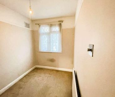 South Drive, Coulsdon, CR5 - Photo 6