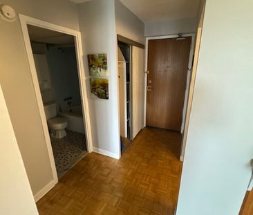420 Parkdale Ave - Photo 5