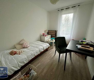 Location Maison 3 pièces 72m² DAMIGNY 61250 - Photo 4