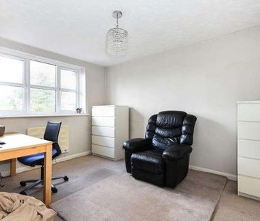 Hilda Wharf, Aylesbury, HP20 - Photo 6