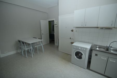 Location Appartement 1 pièce 37m² DECIZE 58300 - Photo 4