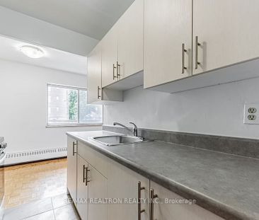 For Lease - 165 Colborne Avenue Unit# 402, Richmond Hill, Ontario - Photo 1