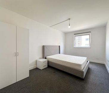 2 bedroom flat to rent - Photo 6